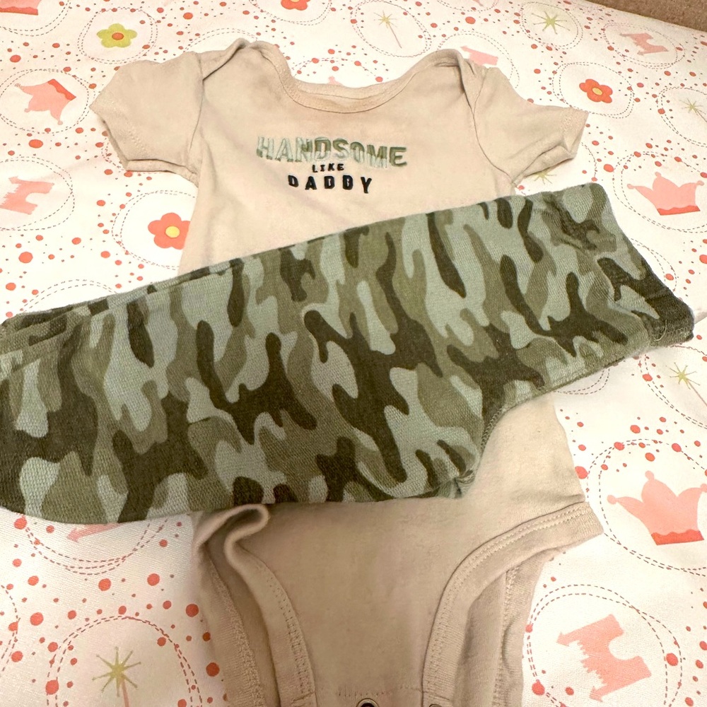 2 pant onesie sets